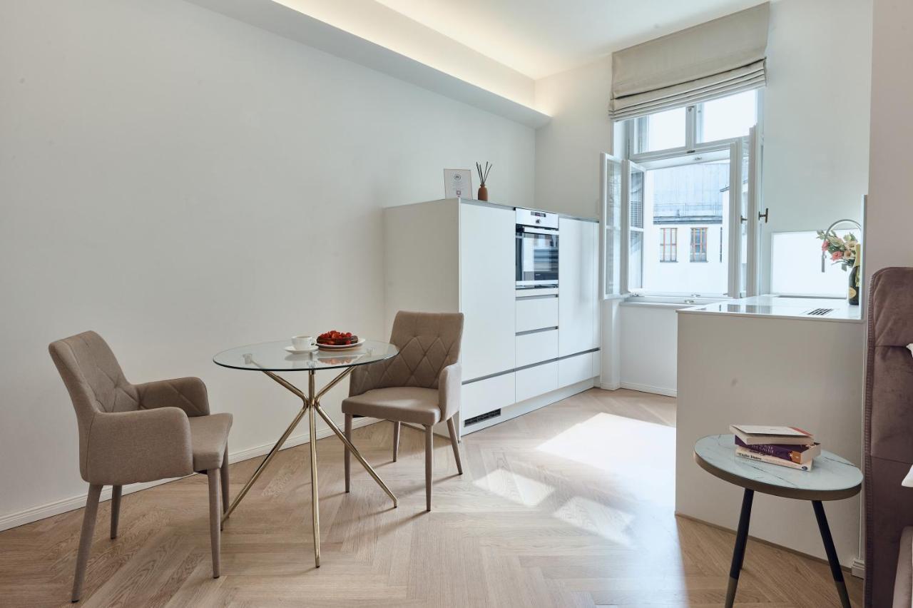 High Heaven Apartment Prag